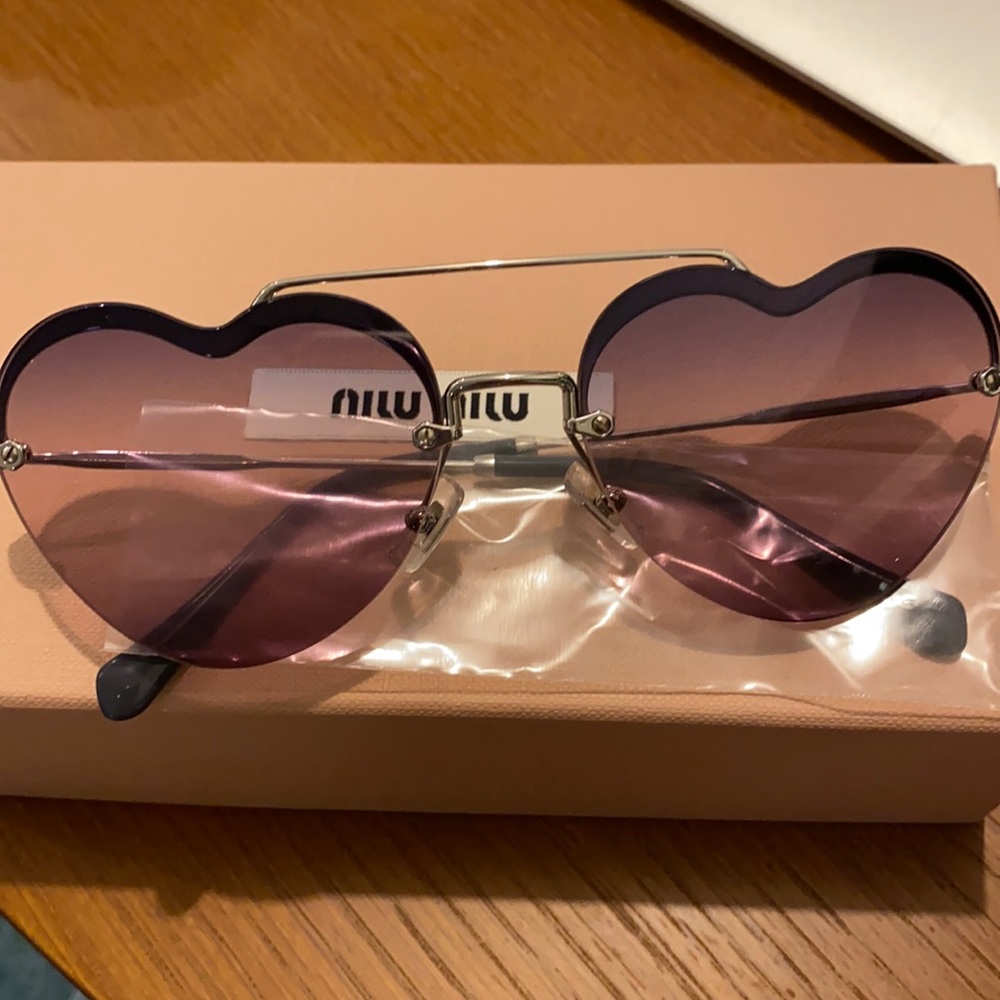 Miumiu sunglasses NEW